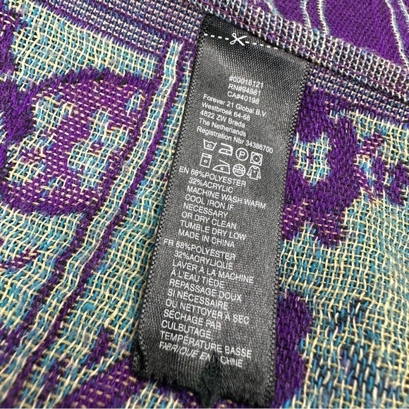 Huge Purple and Light Blue Paisley Scarf Wrap - Picture 10 of 11